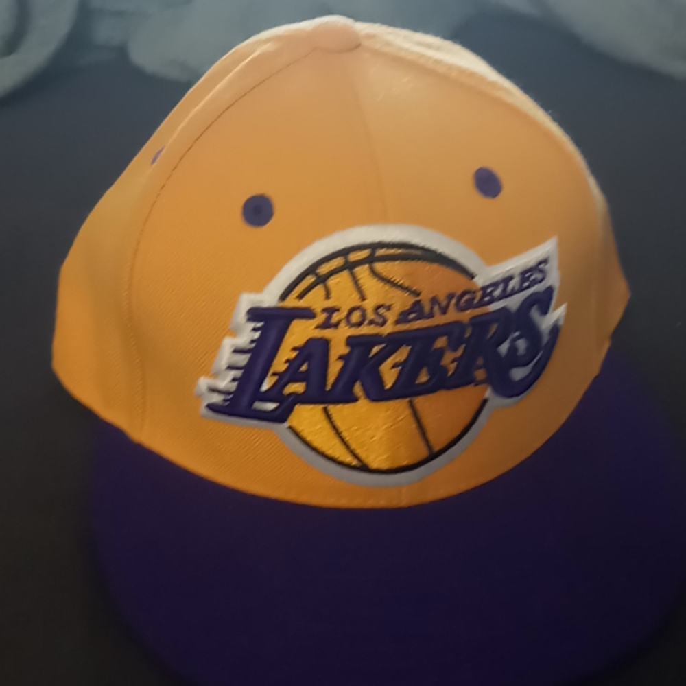 La Lakers hat